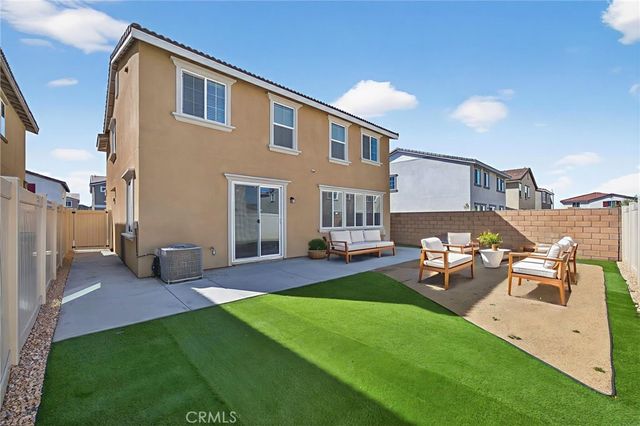 694 Dahlia, San Jacinto, CA 92583