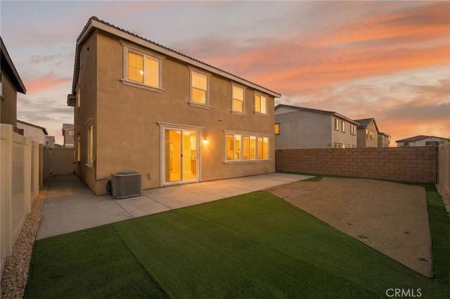 694 Dahlia, San Jacinto, CA 92583