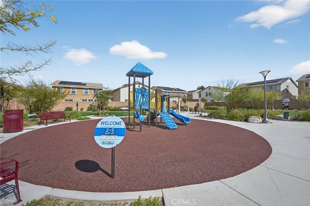 694 Dahlia, San Jacinto, CA 92583