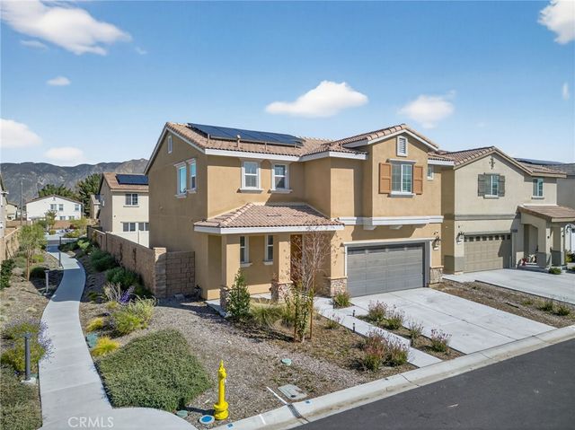 694 Dahlia, San Jacinto, CA 92583