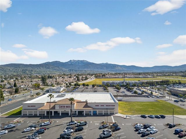 694 Dahlia, San Jacinto, CA 92583