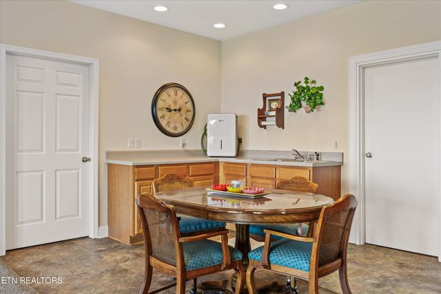 330 Laurel Mtn Rd, Madisonville, TN 37354