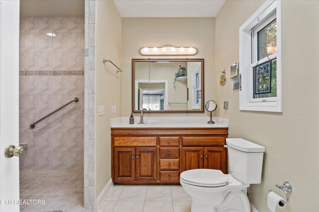 330 Laurel Mtn Rd, Madisonville, TN 37354