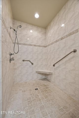 330 Laurel Mtn Rd, Madisonville, TN 37354