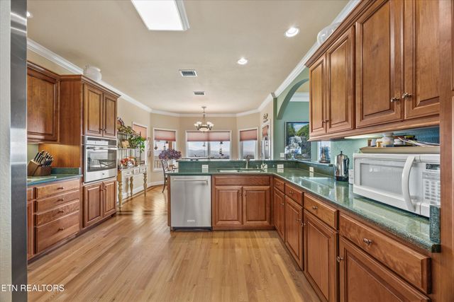 330 Laurel Mtn Rd, Madisonville, TN 37354