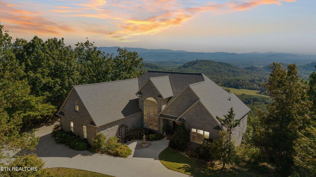 330 Laurel Mtn Rd, Madisonville, TN 37354