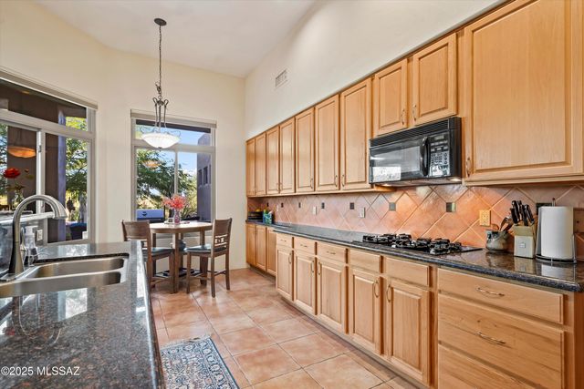 3250 W Placita Lechuzita, Tucson, AZ 85742