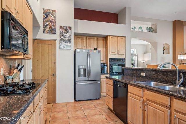 3250 W Placita Lechuzita, Tucson, AZ 85742
