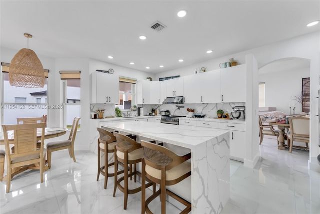 5262 SW 158th Ave, Miramar, FL 33027