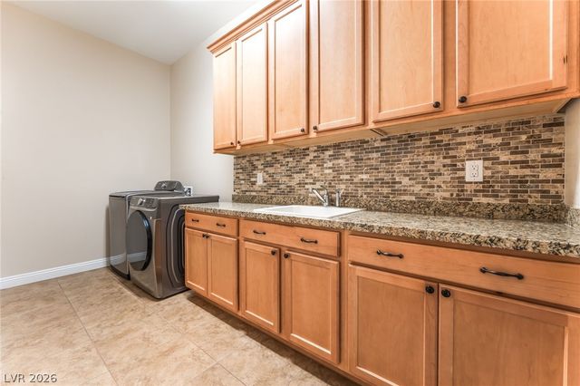 9729 Rock Partridge Court, Las Vegas, NV 89149