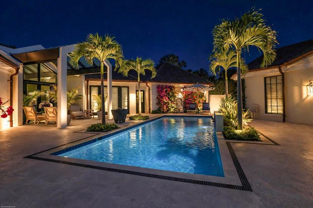 55 Links Road, Jupiter Island, FL 33455