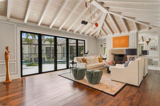 55 Links Road, Jupiter Island, FL 33455
