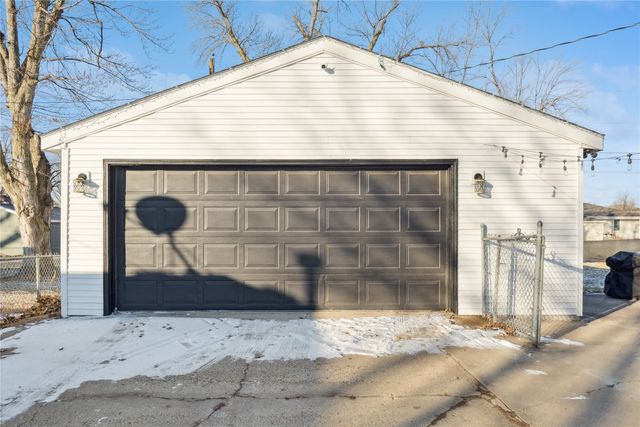 118 SW Arlan Drive, Ankeny, IA 50023