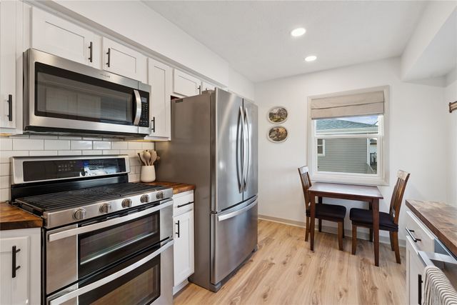 118 SW Arlan Drive, Ankeny, IA 50023