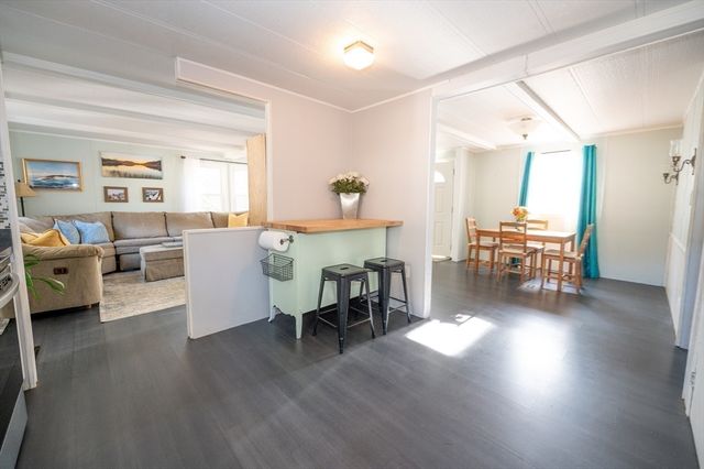 1 Oldfield Drive, Kingston, MA 02364