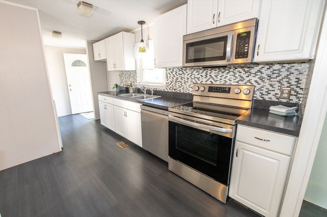 1 Oldfield Drive, Kingston, MA 02364