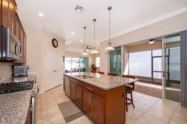 15527 SWEET ORANGE AVENUE, Winter Garden, FL 34787