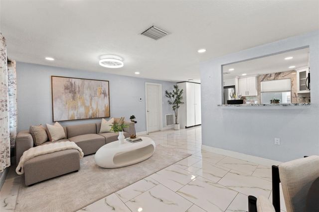 1415 BRIXTON LANE, Holiday, FL 34691