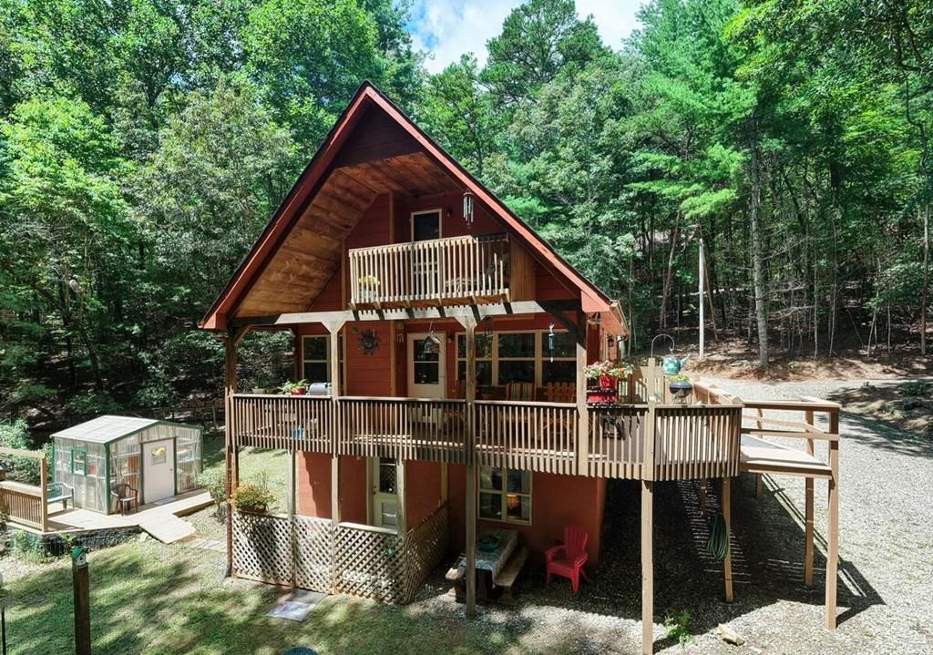 147 Blair Oaks Drive, Blairsville, GA 30512