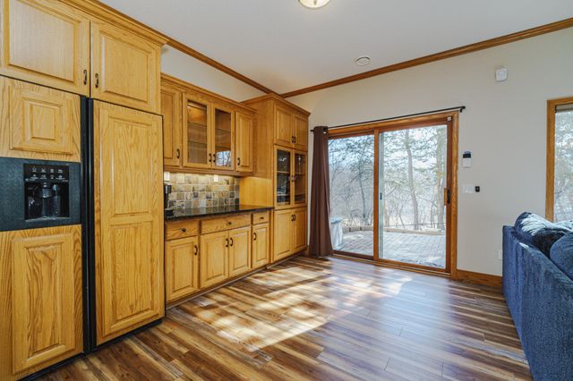 20881 Lake Ridge Drive, Prior Lake, MN 55372
