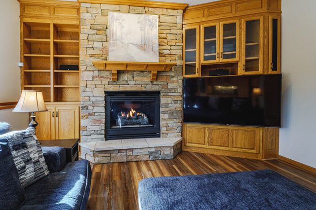 20881 Lake Ridge Drive, Prior Lake, MN 55372