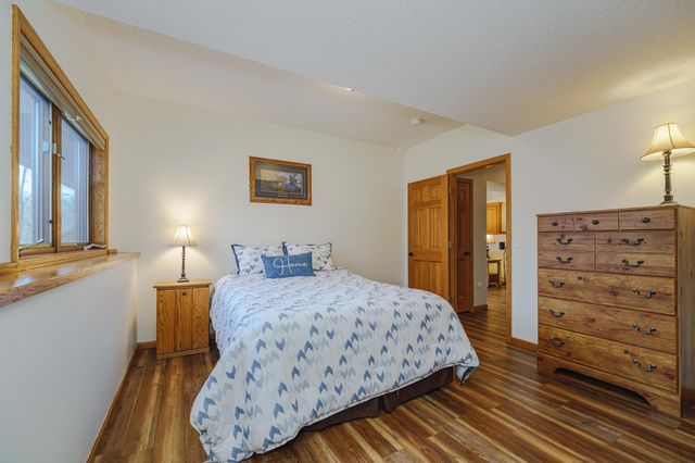 20881 Lake Ridge Drive, Prior Lake, MN 55372