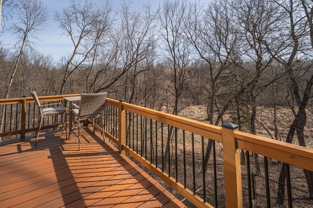20881 Lake Ridge Drive, Prior Lake, MN 55372