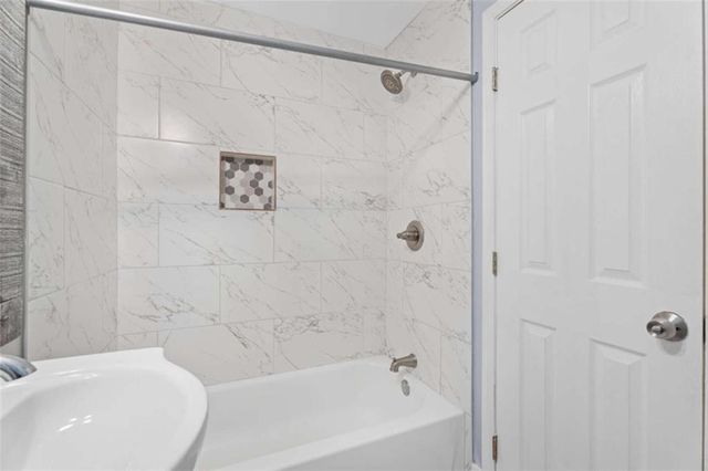 1621 N Columbia Place N, Decatur, GA 30032