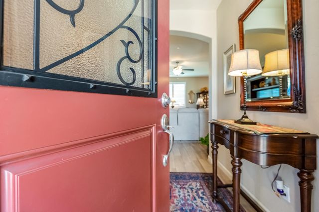 3238 N Rova Court, Visalia, CA 93291