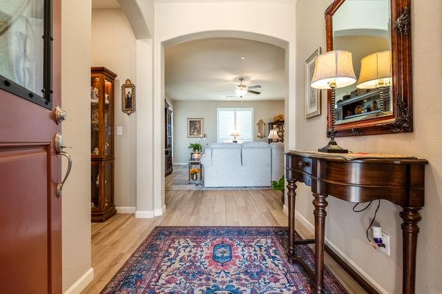 3238 N Rova Court, Visalia, CA 93291