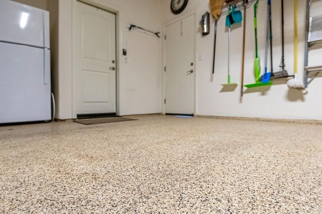 3238 N Rova Court, Visalia, CA 93291