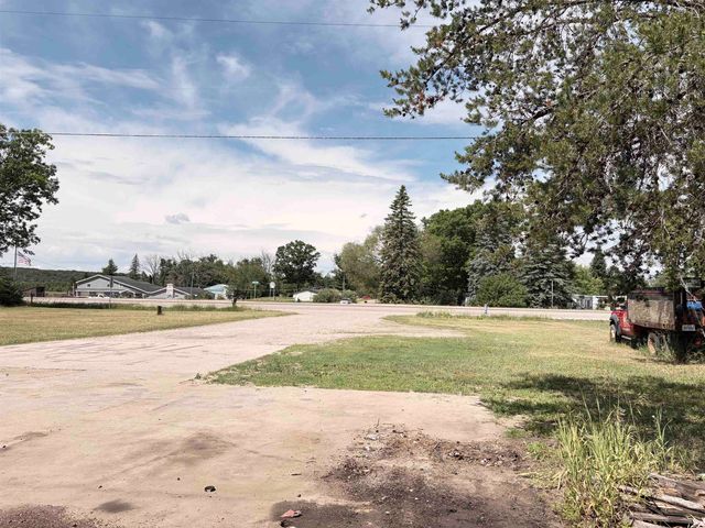 4792 N Clare Avenue, Harrison, MI 48625