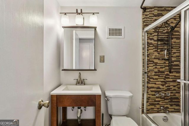 2925 Pharr Court NW 316, Atlanta, GA 30305