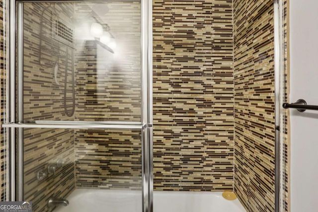 2925 Pharr Court NW 316, Atlanta, GA 30305