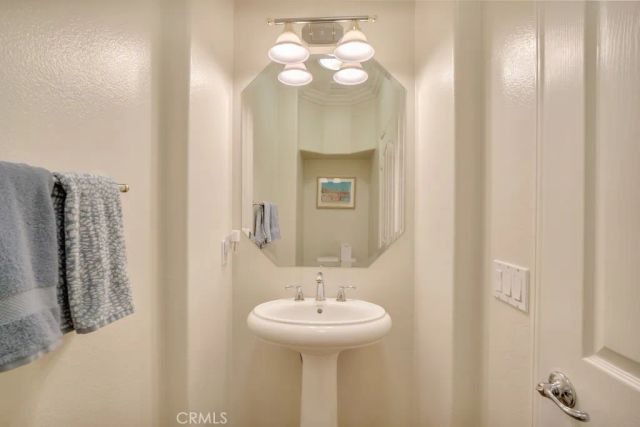 20417 Via Cellini, Porter Ranch, CA 91326