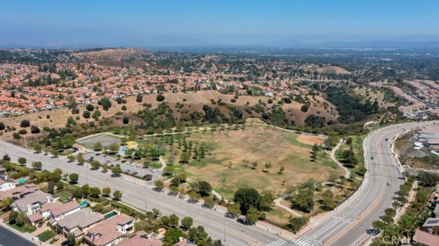 20417 Via Cellini, Porter Ranch, CA 91326