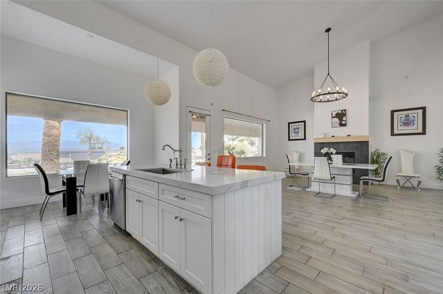 971 Temple View Drive, Las Vegas, NV 89110