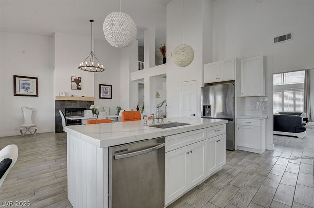 971 Temple View Drive, Las Vegas, NV 89110