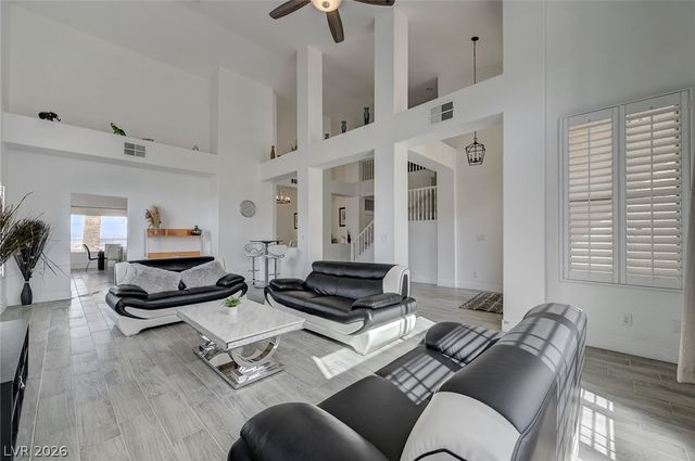 971 Temple View Drive, Las Vegas, NV 89110