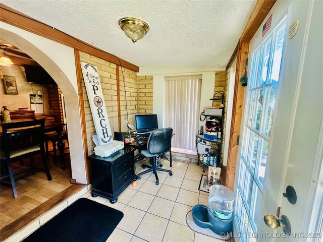 1231 S 61st Street W, Muskogee, OK 74401