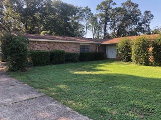 57 NW Cinderella Lane, Fort Walton Beach, FL 32547