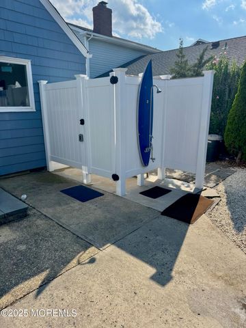 12 York Avenue, Spring Lake, NJ 07762