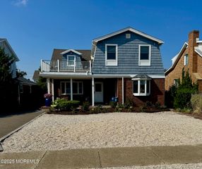 12 York Avenue, Spring Lake, NJ 07762