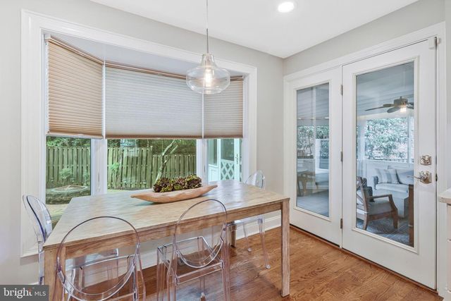 910 ALLISON ST, Alexandria, VA 22302