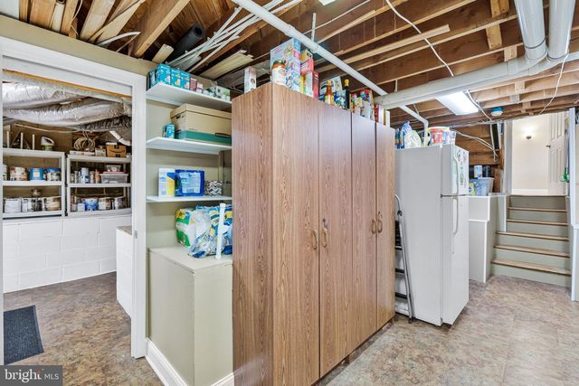 910 ALLISON ST, Alexandria, VA 22302