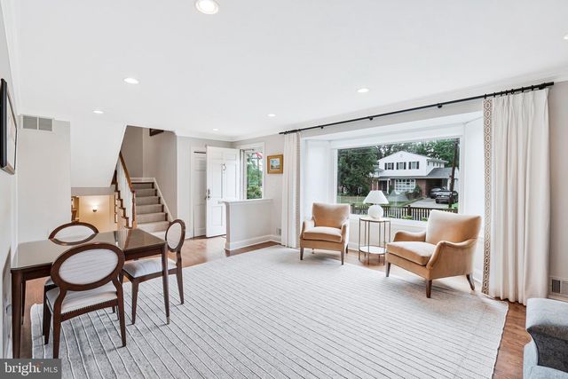 910 ALLISON ST, Alexandria, VA 22302