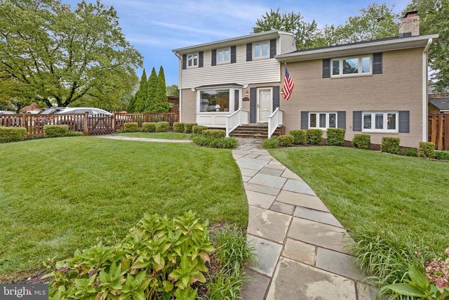 910 ALLISON ST, Alexandria, VA 22302