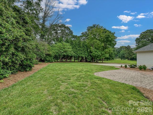 3921 River Ridge Road, Charlotte, NC 28226