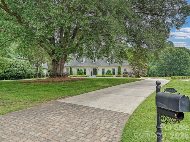 3921 River Ridge Road, Charlotte, NC 28226