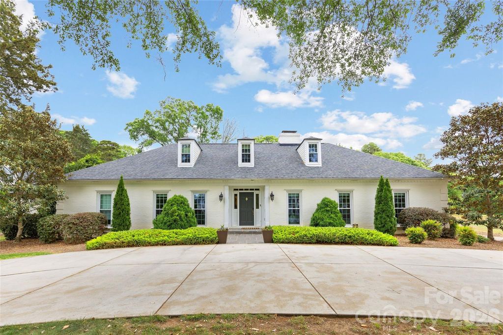 3921 River Ridge Road, Charlotte, NC 28226